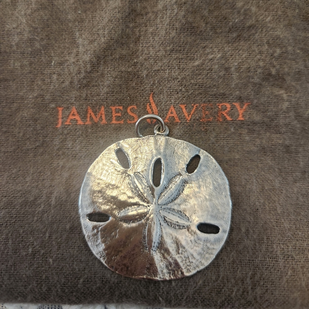 James Avery retired Sand Dollar silver pendant